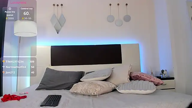 Sky_Loren live XXX chat