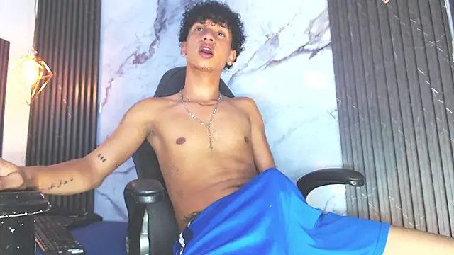 BlakeSttone লাইভ XXX চ্যাট