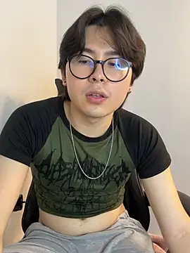 _Tommy_7 Live XXX Chat