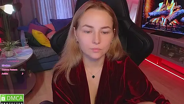 Živý XXX chat Mira_Mermayd