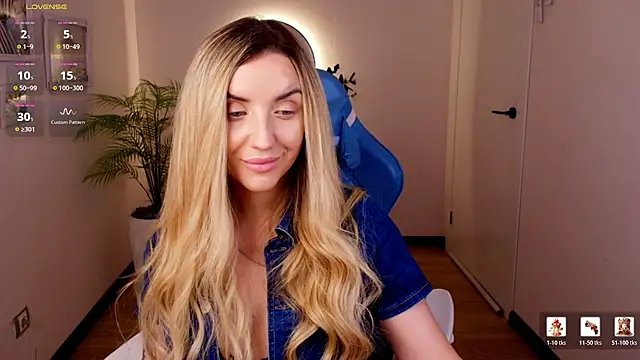 White_F0x's Live XXX Chat