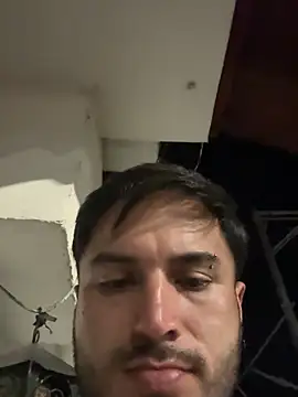 noahstevenss XXX чат на живо
