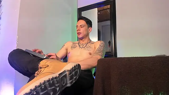 Dustin_Sonne Adlı Modelin Canlı XXX Sohbeti