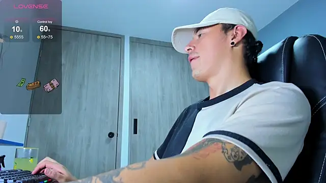Chat XXX ao vivo de LOBO_ALPHA