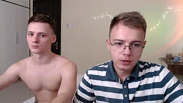 Živý XXX chat NikiKerryCum