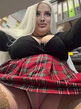 צ'אט XXX בשידור חי של Eliaden