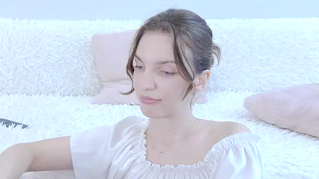 Beauty_Alex Adlı Modelin Canlı XXX Sohbeti