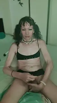 Tselka live XXX chat