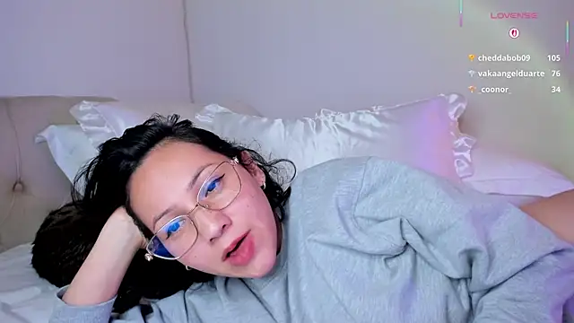 Anyi_1's Live XXX Chat