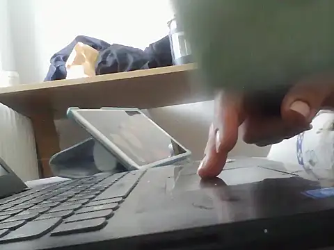 Webkamerová show lickthehottie