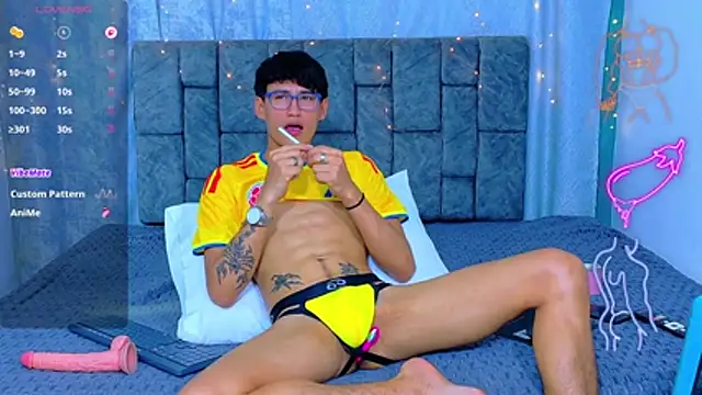 NicolasTorrez 即時 XXX 聊天