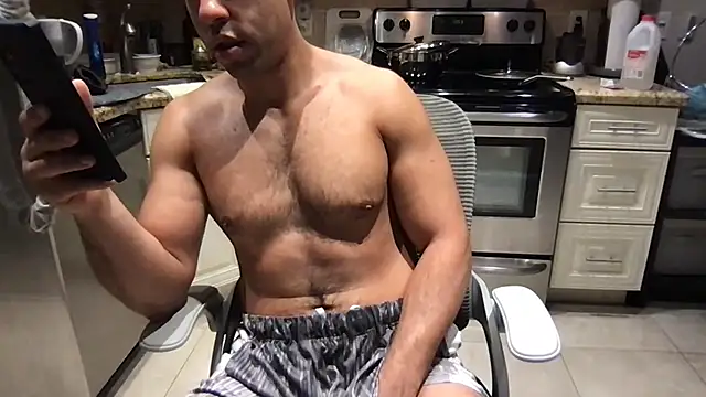 BigGuyMuscle webkamerás műsora