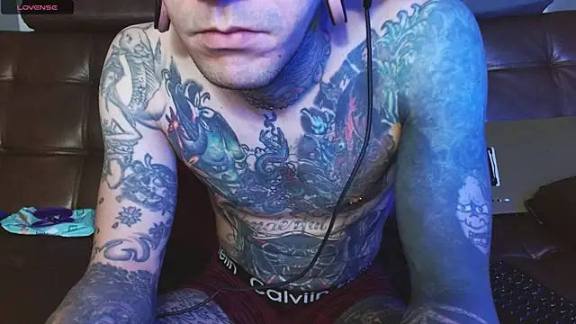 Chat +18 de jhonny__ackerman ao vivo