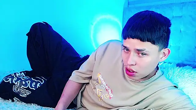 Živý XXX chat _justinmoon2