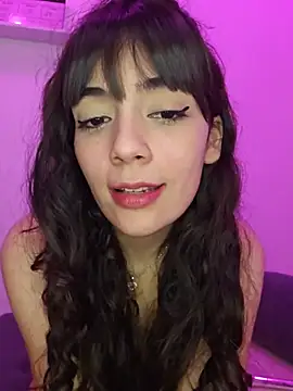 LeoyNicky98 Adlı Modelin Canlı XXX Sohbeti
