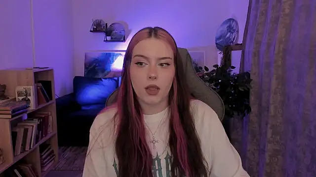 CoraMiel Live XXX-Chat
