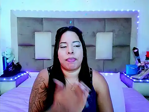 צ'אט XXX בשידור חי של indiantopaz694u