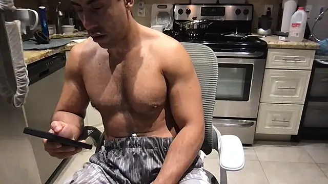 BigGuyMuscle – Naživo XXX chat