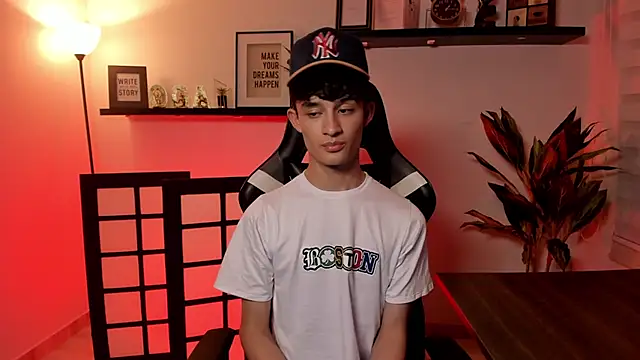 Patrick_Howland_ Live XXX Chat