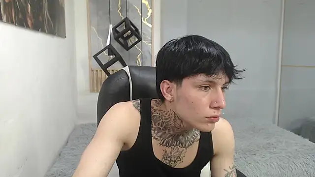 Chat XXX Live Cry_thereal
