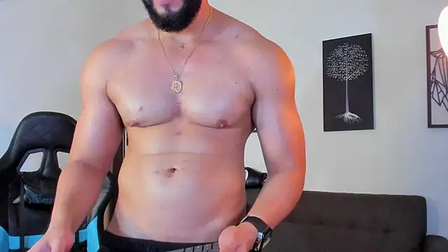 Justin_kingX7 élő XXX-chatje