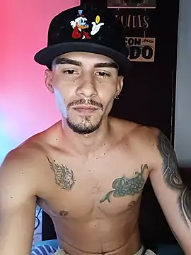 Chat +18 de SharonTygaX ao vivo