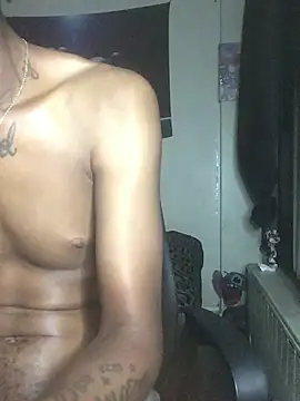 slimgod13 XXX чат на живо