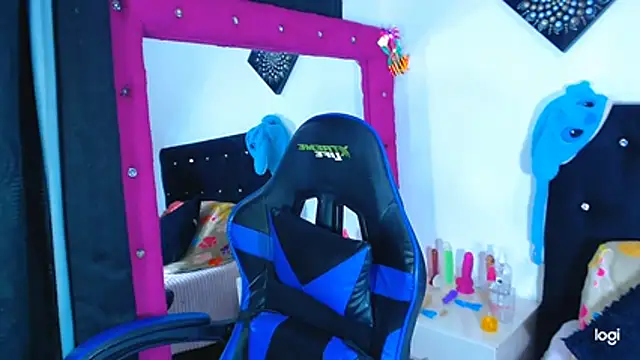 Jenng18 live XXX chat
