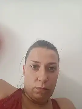 Chat +18 de Bullhorygirl ao vivo