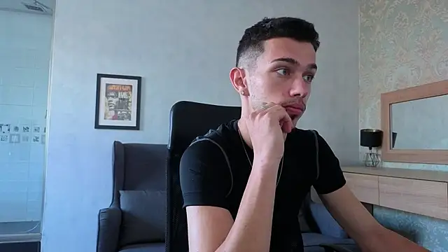 KaydenDrew Chat XXX in diretta