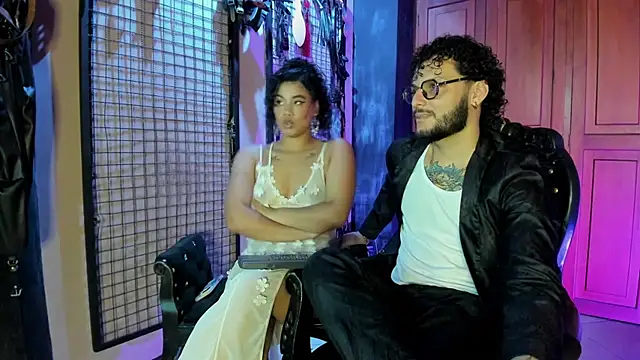 Twisted_Fantasy Adlı Modelin Canlı XXX Sohbeti