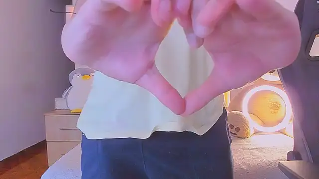 צ'אט XXX בשידור חי של Sweet_Allan