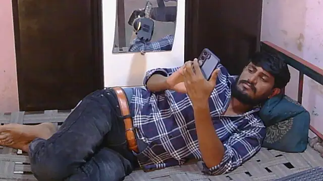 HotXKrish Live XXX Chat