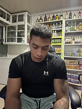 OliverWest04's Live XXX Chat