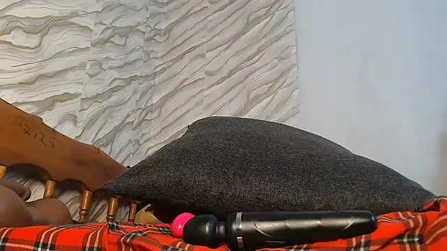 SpicyMackenzie22 Adlı Modelin Canlı XXX Sohbeti