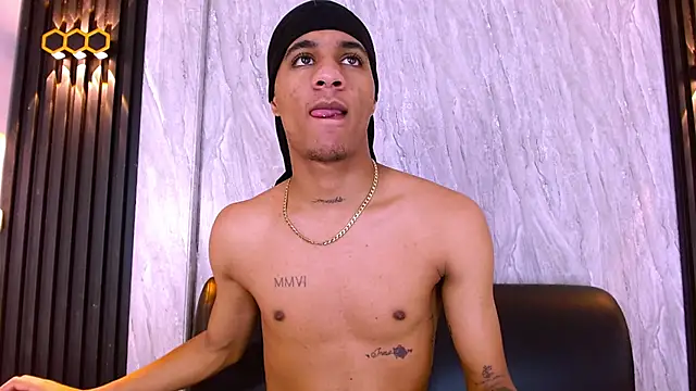 _Thiago12 Live XXX-Chat
