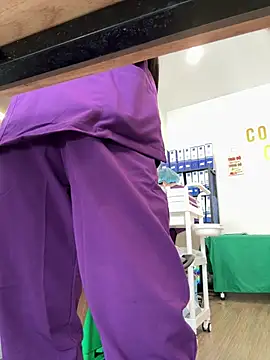 Show de secretly_masturbating na webcam