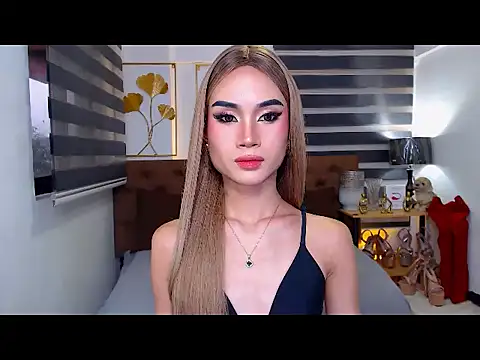 XXX chat uživo modela JuicyCockThea