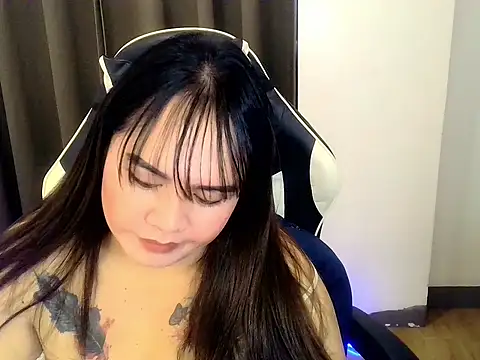 LAvender_18 live XXX chat
