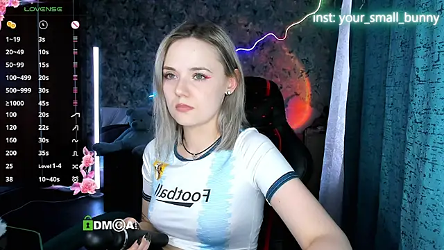 Your_small_bunny's Live XXX Chat