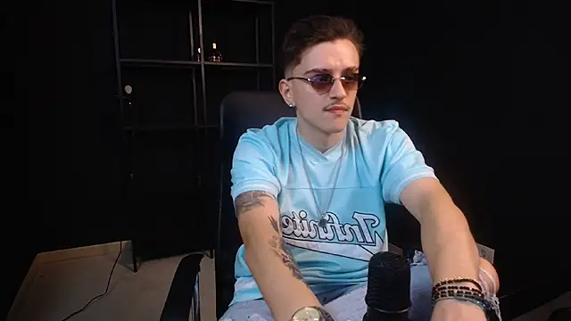 Chatroom XXX en direct de FelixStarkk
