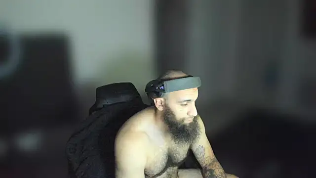 Chat +18 de MastaWolfy ao vivo
