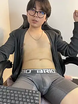 Chat XXX en directo de _Tommy_7