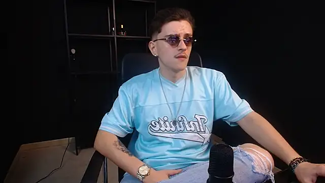 Chat XXX Live FelixStarkk