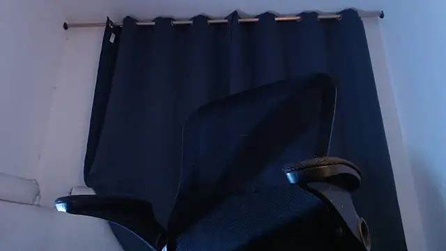 XXX chat uživo modela s_sven03