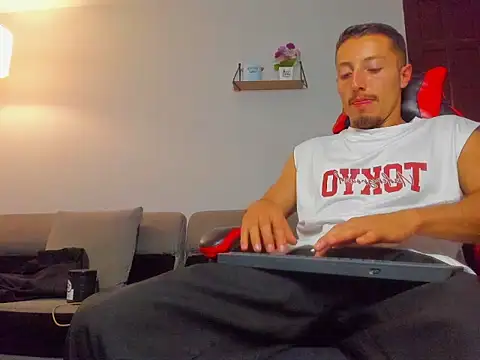 Master_Orioon Live XXX Chat