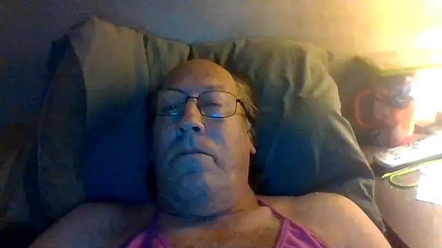 hornyrich69 现场XXX聊天