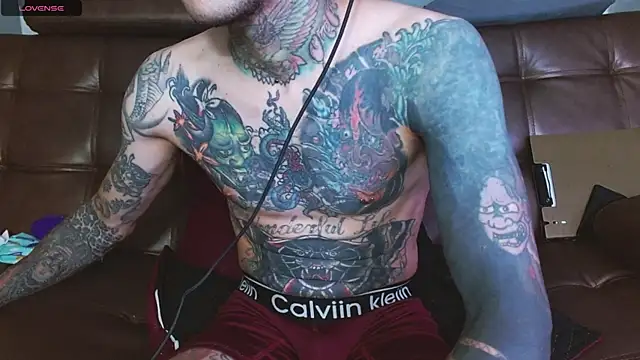 jhonny__ackerman Adlı Modelin Canlı XXX Sohbeti