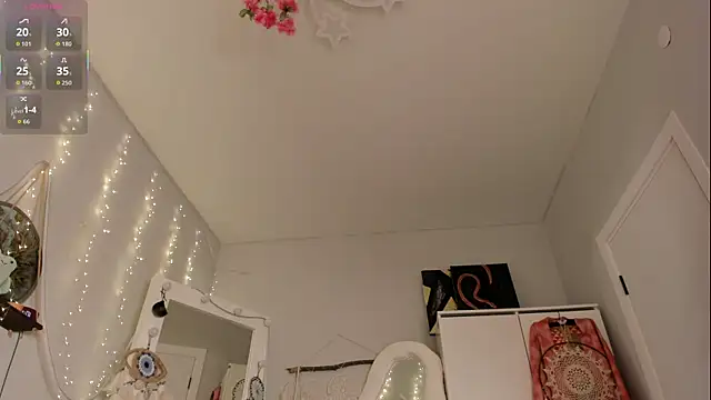 Kiralotus XXX чат на живо
