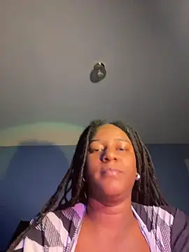 GirthGoddessCoco élő XXX-chatje